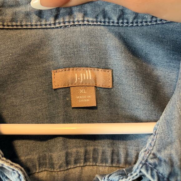 J. Jill Denim Women's Button Down Denim Top Blue Long Sleeve Size XL - Picture 5 of 7